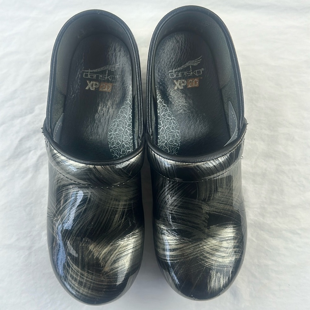 Dansko XP 2.0 Professional Clog Shoe